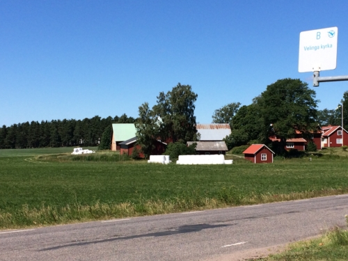 Velinga bus stop, at church [kyrka].